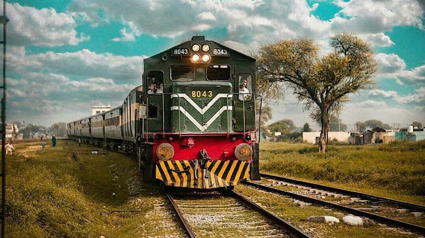Pakistan Railways Shuttle Service Launch to Ease Travel for Students and Commuters: Check New Routes